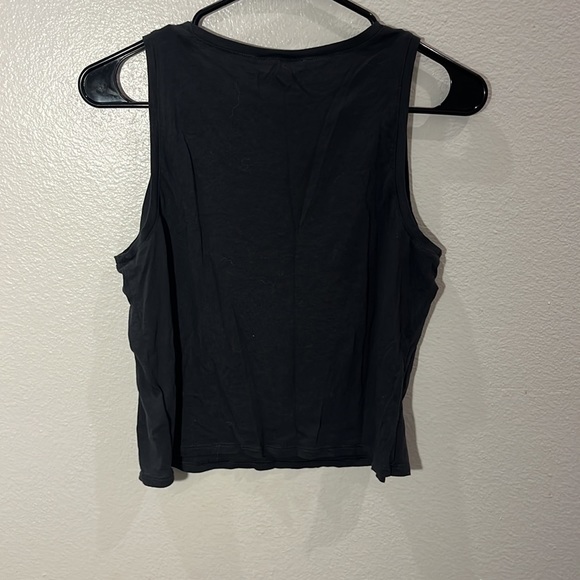 Express Top - Picture 3 of 3